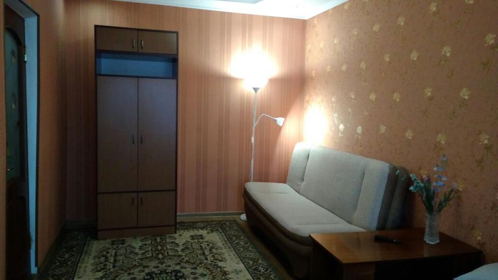 Apartment On Kniaziv Koriatovychiv Kamjanyi Potoki Kültér fotó